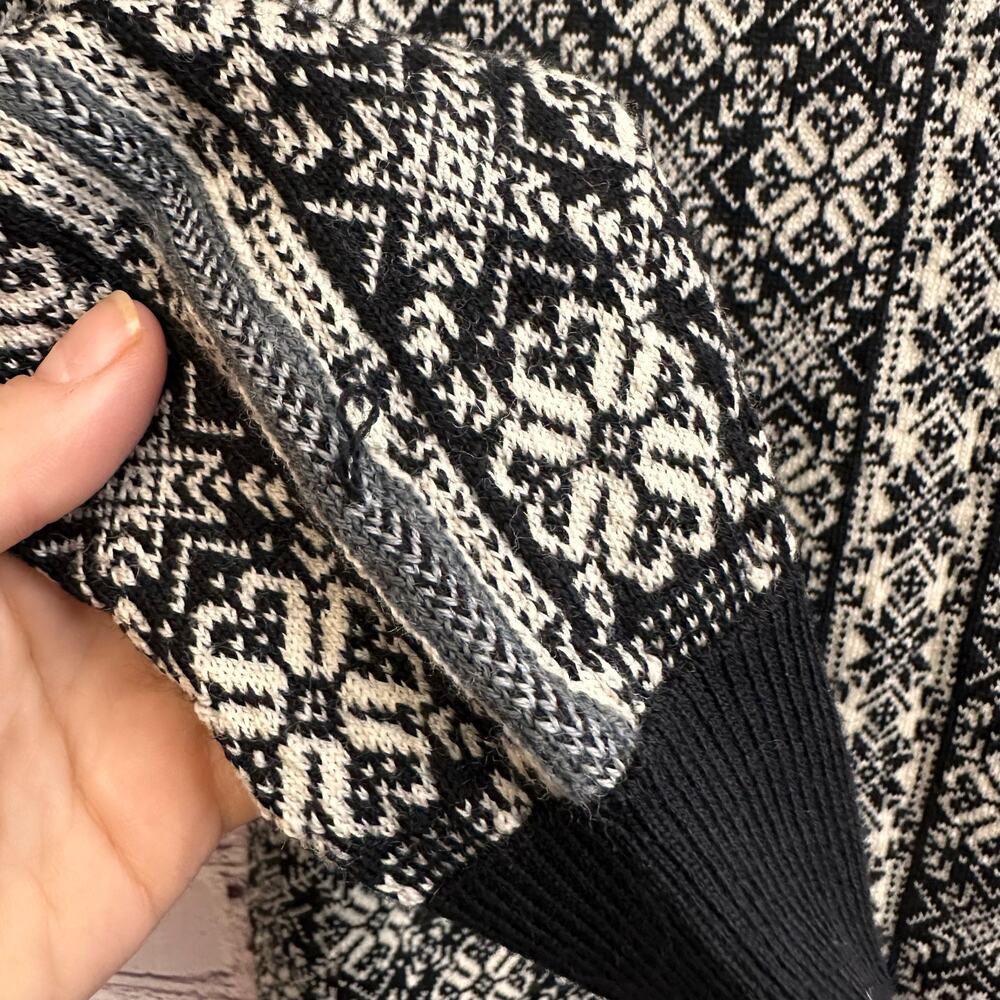 Dale of Norway Women's Frida Jacket Sweater Full Zip Black & White Small FLAWED - Picture 9 of 16